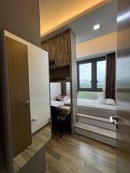 Lakeville (D22), Condominium #466503091